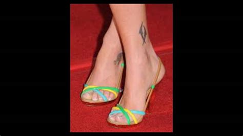 alyson hannigan feet|Alyson Hannigan Shows off Her Feet